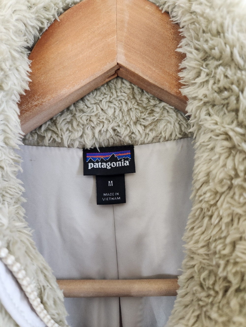 Patagonia Los Gatos vest - Picture 5 of 8